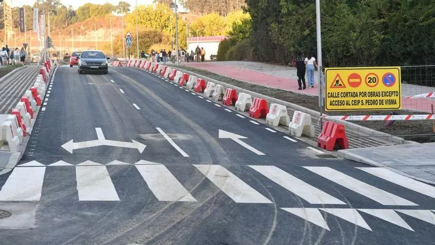 Reabre el acceso remodelado al colegio de San Pedro de Visma de A Coruña