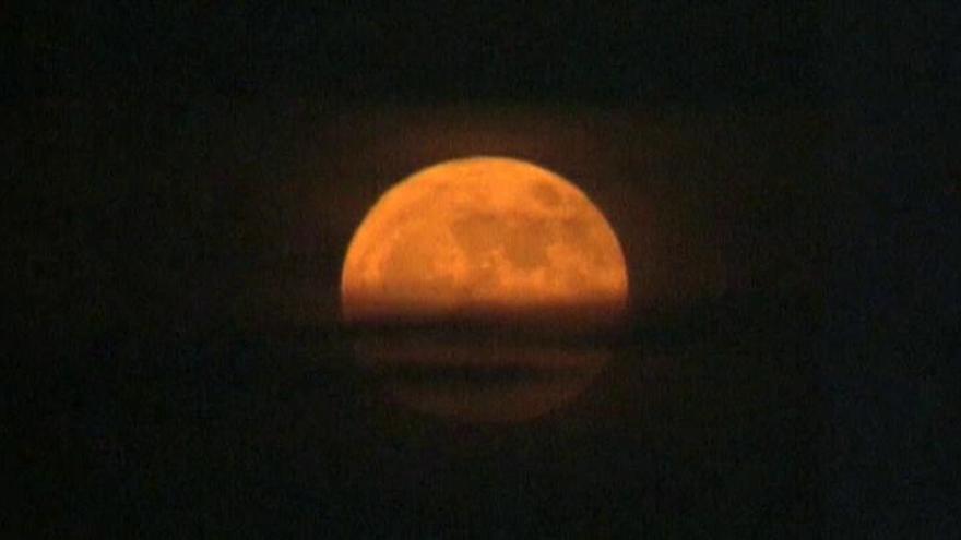 El mundo, bajo el embrujo de la superluna