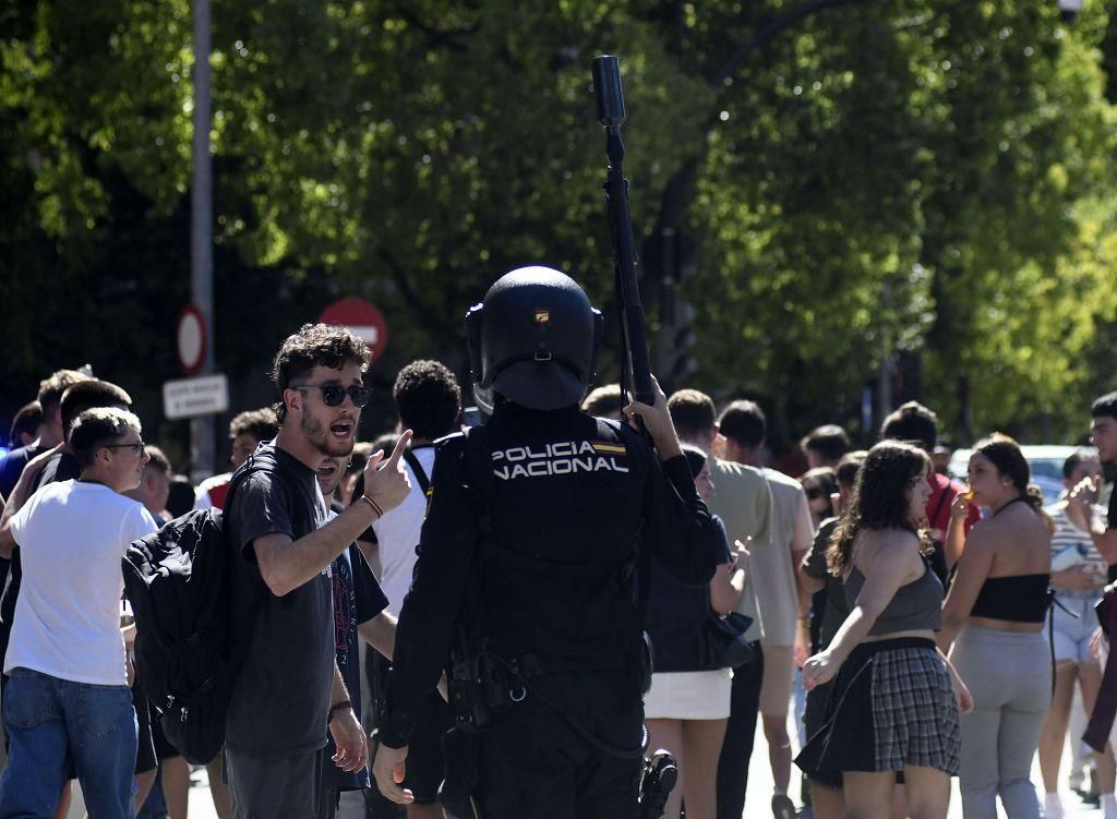 Todas las imágenes de la protesta por la Ebau y las cargas policiales junto a la Consejería de Educación