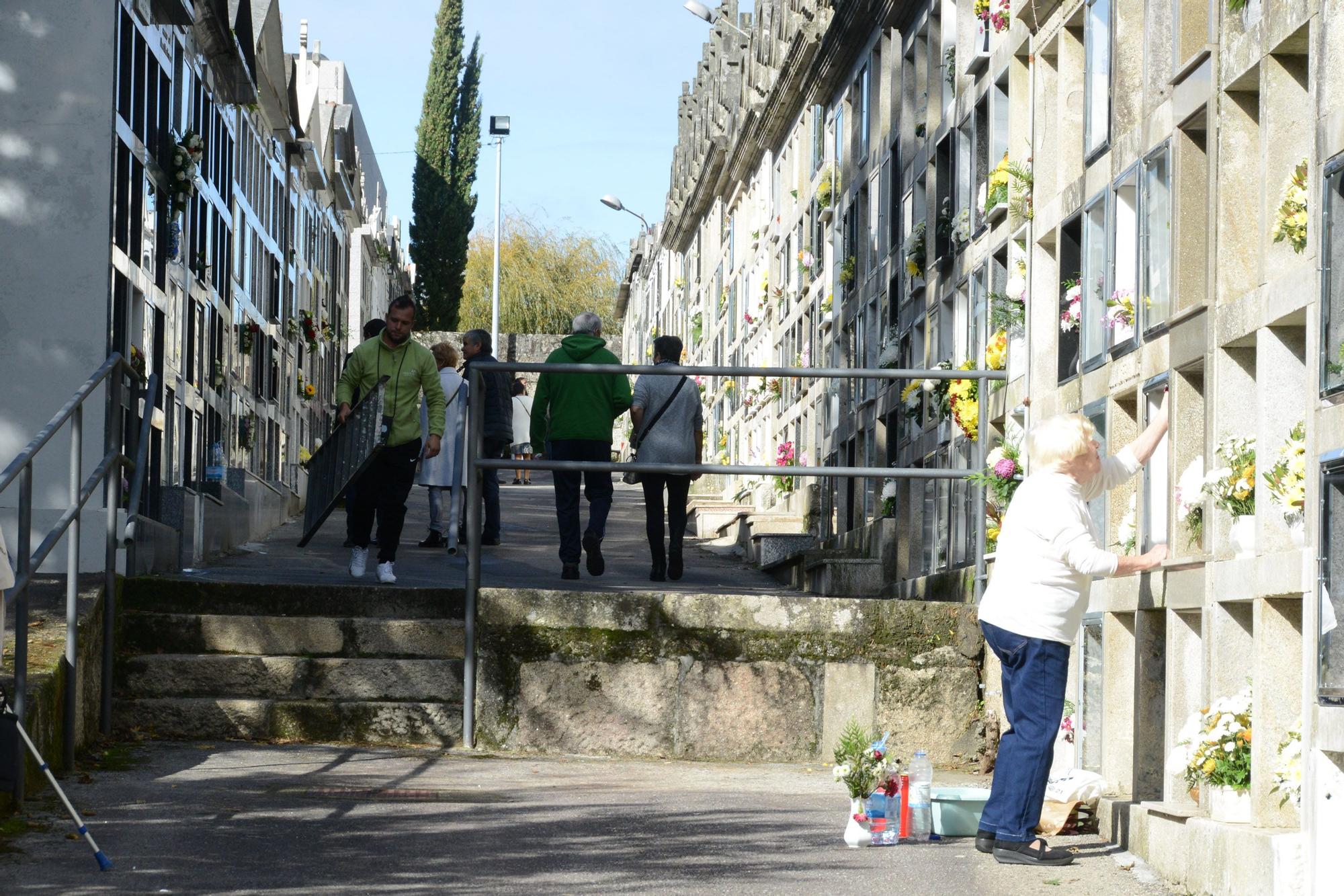 Día de Todos los Santos en O Morrazo. Cementerio de Bueu