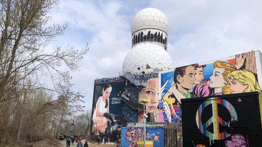 La antigua torre de obrservación de EEUU que corona el Teufelsberg