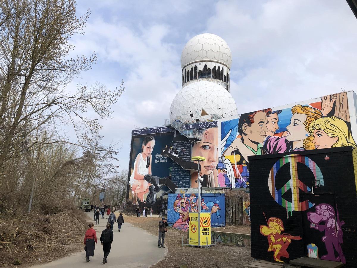 La antigua torre de obrservación de EEUU que corona el Teufelsberg