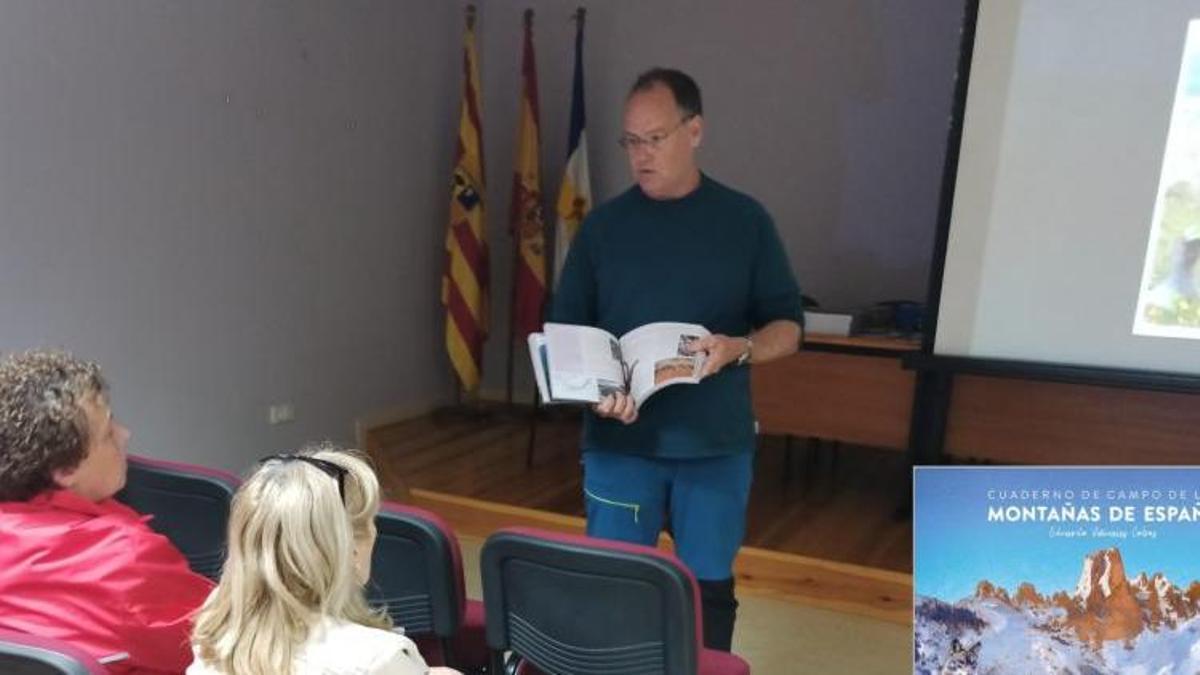 El naturalista y escritor Eduardo Viñuales presentó su libro.
