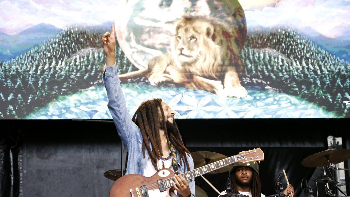 Así bailó Santiago con el reggae de Julian Marley