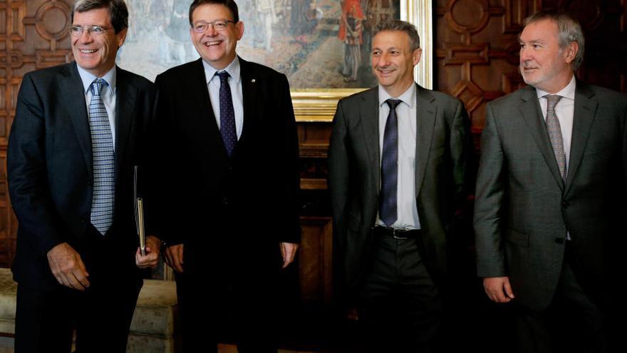 Los tres presidentes portuarios con Ximo Puig