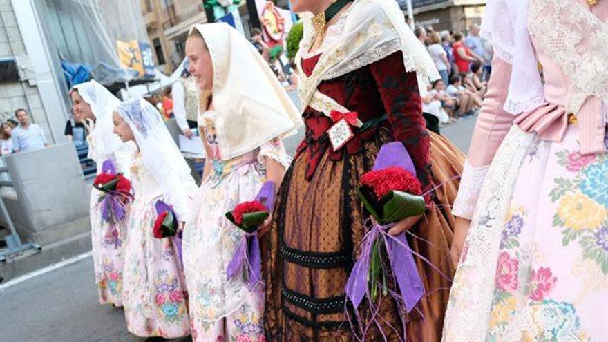 El papel de la mujer en las Hogueras es patente desde los inicios, ellas son la mejor representación de la Fiesta. /Áxel Álvarez.