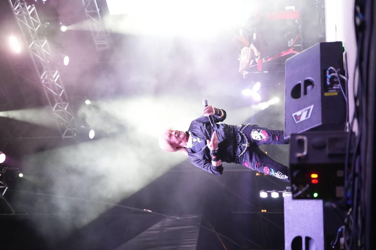 Medina Azahara desata la nostalgia en su último concierto en Badajoz