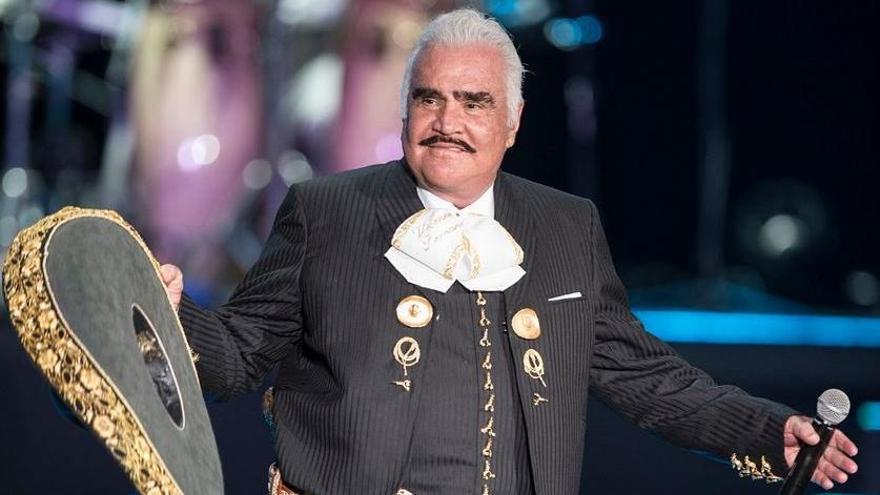 México llora la muerte de Vicente Fernández