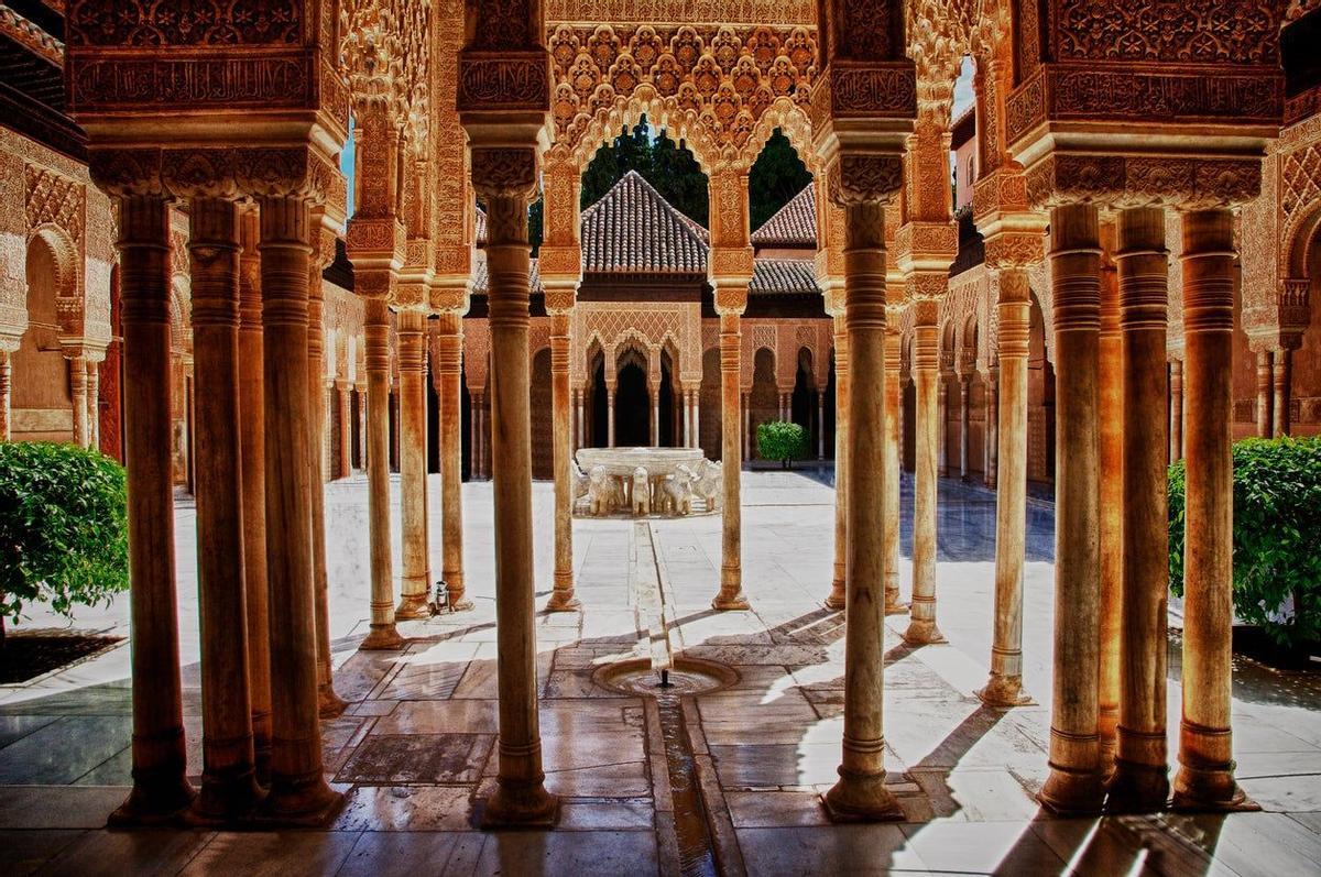 4. ¿Sabes que significa Alhambra?