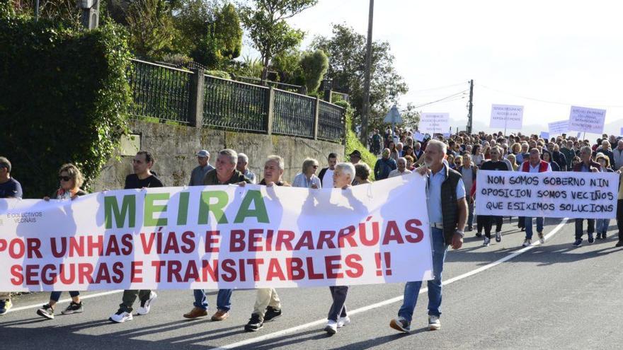 El Oral acepta liberar solo a algunos vecinos de Meira del c