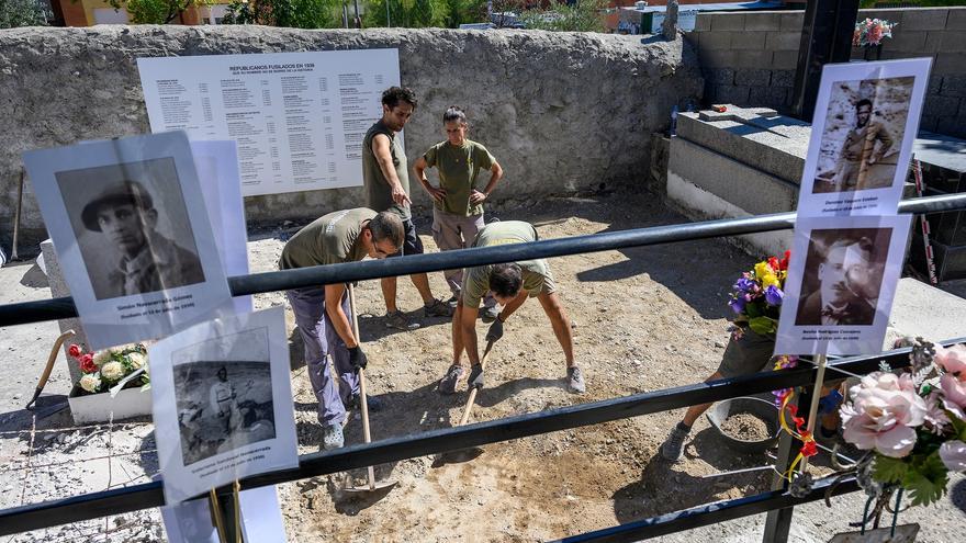 Inician la primera exhumación de fosas comunes de la Guerra Civil en Madrid
