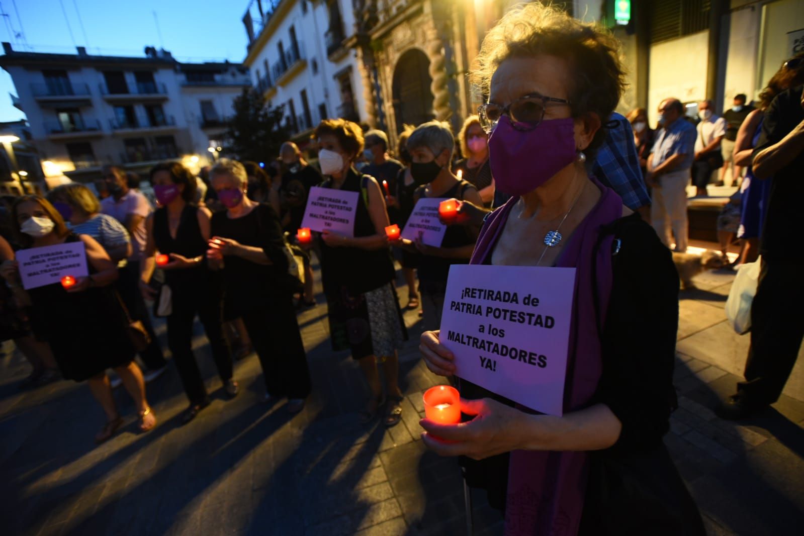 Córdoba sale a la calle para mostrar su repulsa por los últimos crímenes machistas