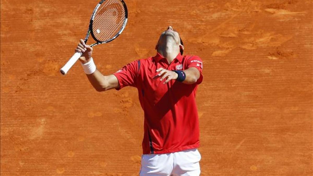 Djokovic se lamenta de su derrota en su debut en Montecarlo