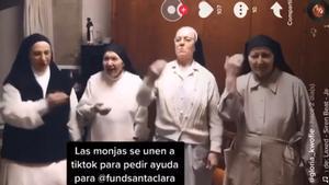 Las monjas de Santa Clara de Manresa bailan en Tik Tok para pedir ayuda.