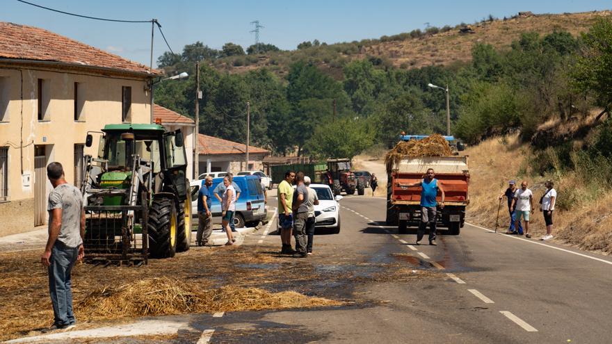 Una decena de pueblos siguen sin cobertura móvil tras los incendios