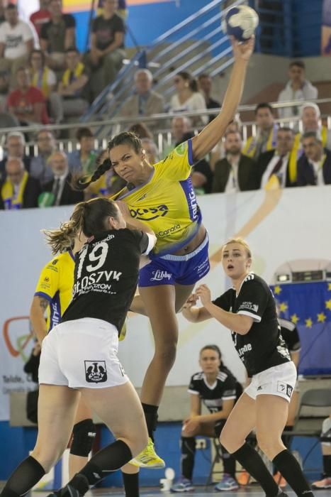 12.05.19. Telde, Gran Canaria. Balonmano femenino temporada 2018-19. Rocasa Gran Canaria-Pogon Szczcin. Final EHF Challenge Cup. Pabellón Rita Hernández . Foto Quique Curbelo  | 12/05/2019 | Fotógrafo: Quique Curbelo