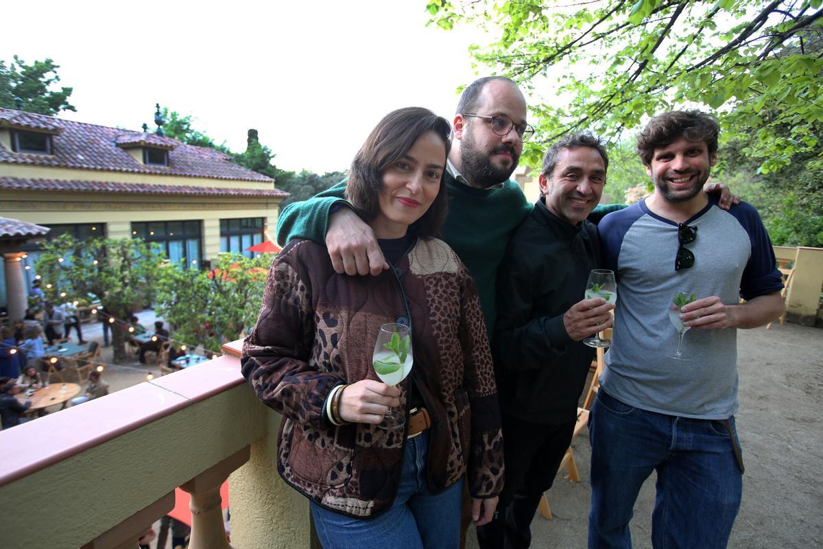 Barcelona 24/04/2025 Barcelona Inauguración del restaurant La Font del Gat de Montjuïc, local modernista y centenario de Montjuïc del Grupo epresarial La Confiteria. En la foto por la Izq. Montse Roca la Sumelier, Guillem Fructuosos Dtor. de comunicaciones del grupo, los socios Lito Baldovinos y Enric Rebordosa . FOTO DE RICARD CUGAT