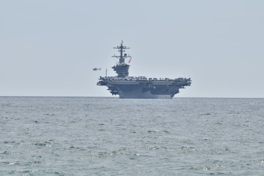 Llega a Palma el portaaviones Abraham Lincoln