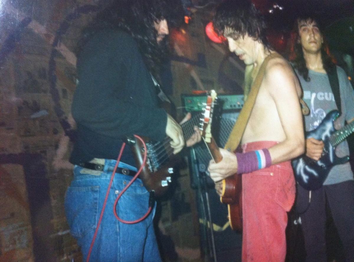 La primera visita de Extremoduro a Canarias al Pub La Calle en 1993.