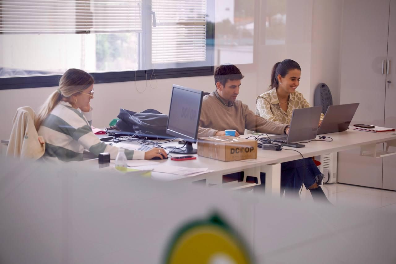 La nueva planta de almedras de Dcoop en Córdoba, en imágenes