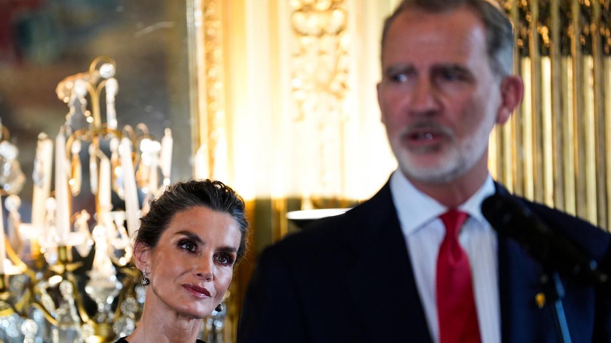 Letizia vestida de Dior en París 2024