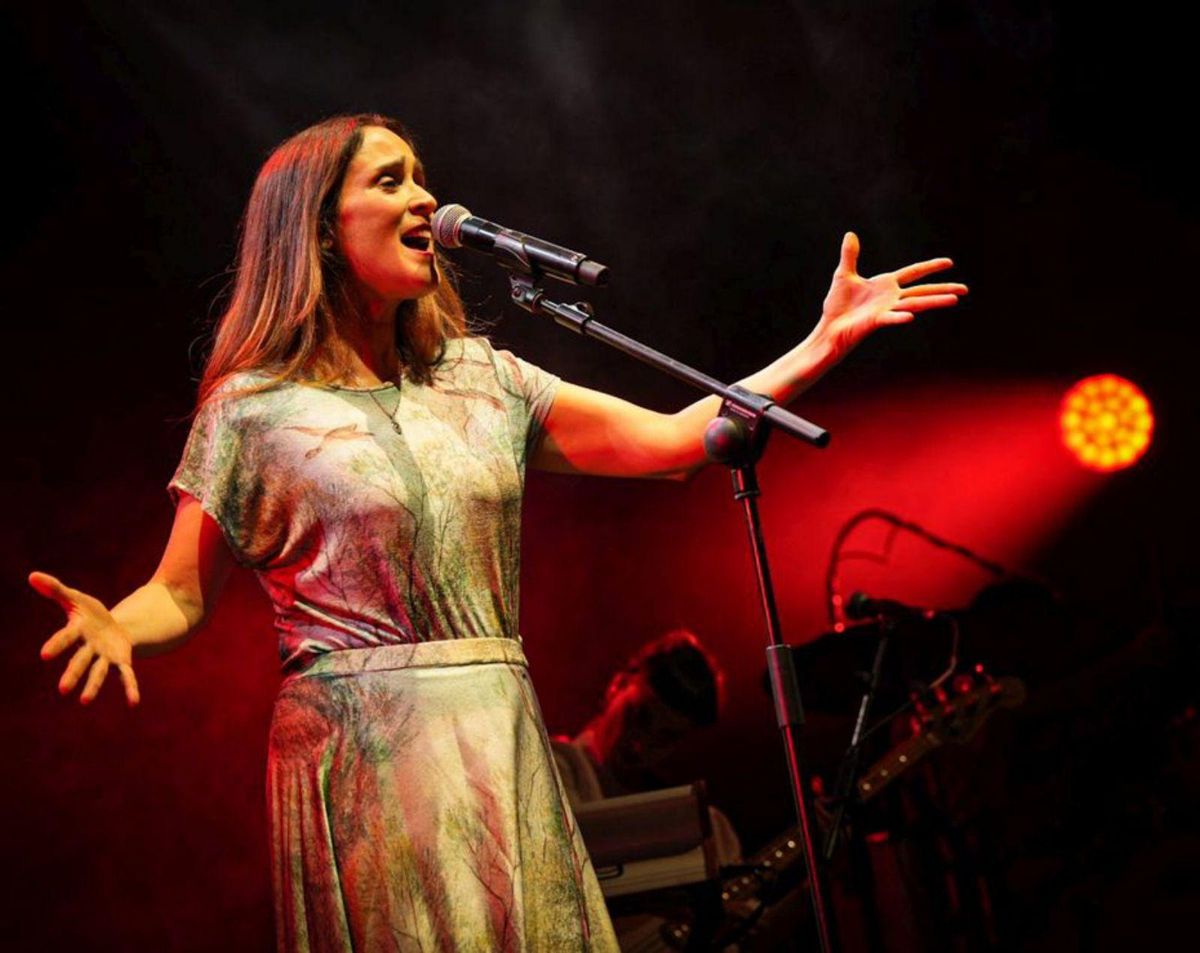 Julieta Venegas  i Rita Payés, festa, missatge  i encanteri