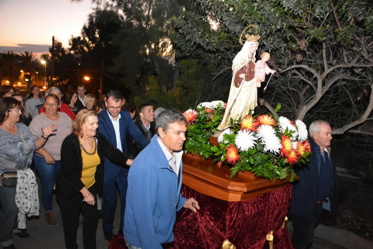 Santa Águeda pasea por El pajar