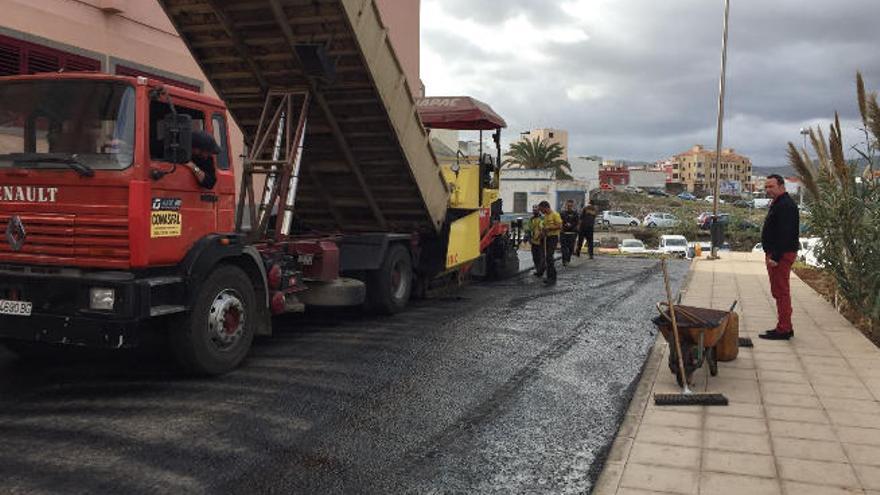Vías y Obras amplía el proyecto de asfaltado a otras 20 calles del municipio