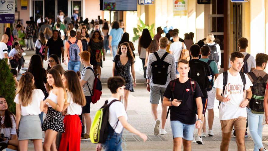 Ciberseguridad, IA y Matemáticas con Filosofía: la universidad andaluza adapta su oferta al nuevo mercado laboral
