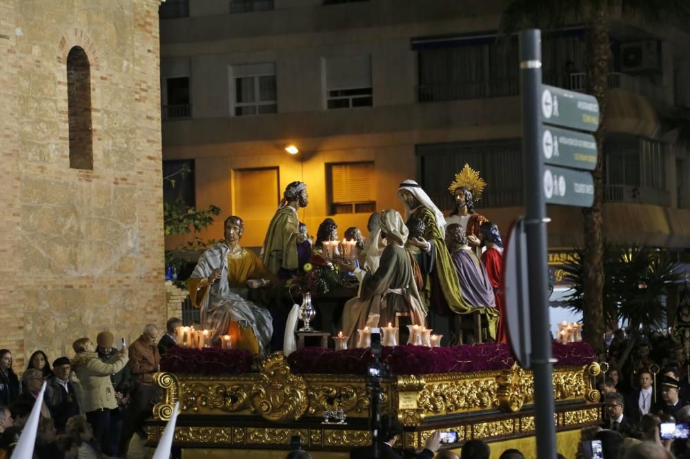 Miles de personas contemplaron el paso de las imágenes de las seis cofradías que participan en Lunes Santo