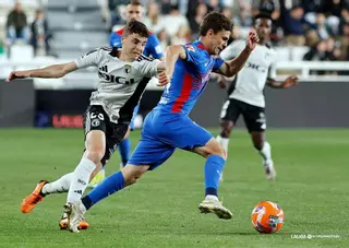 Burgos-Elche | El Elche sonríe en la bendita locura