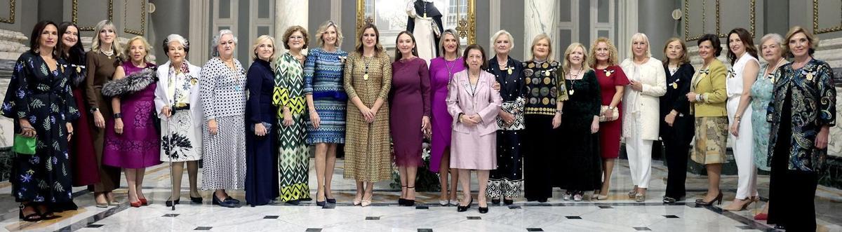 Con antecesoras en el cargo