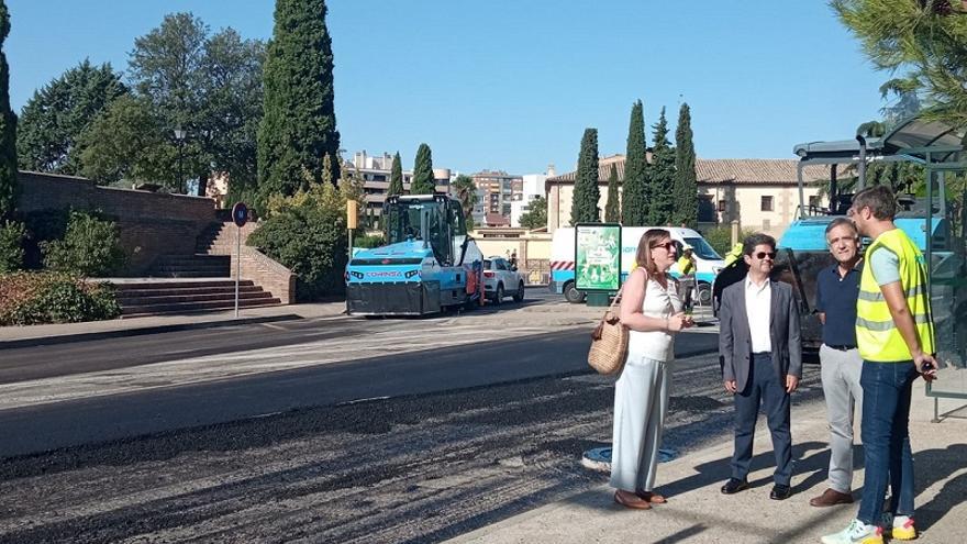 El alcalde de Huesca y la concejala de Urbanismo visitaron las obras.