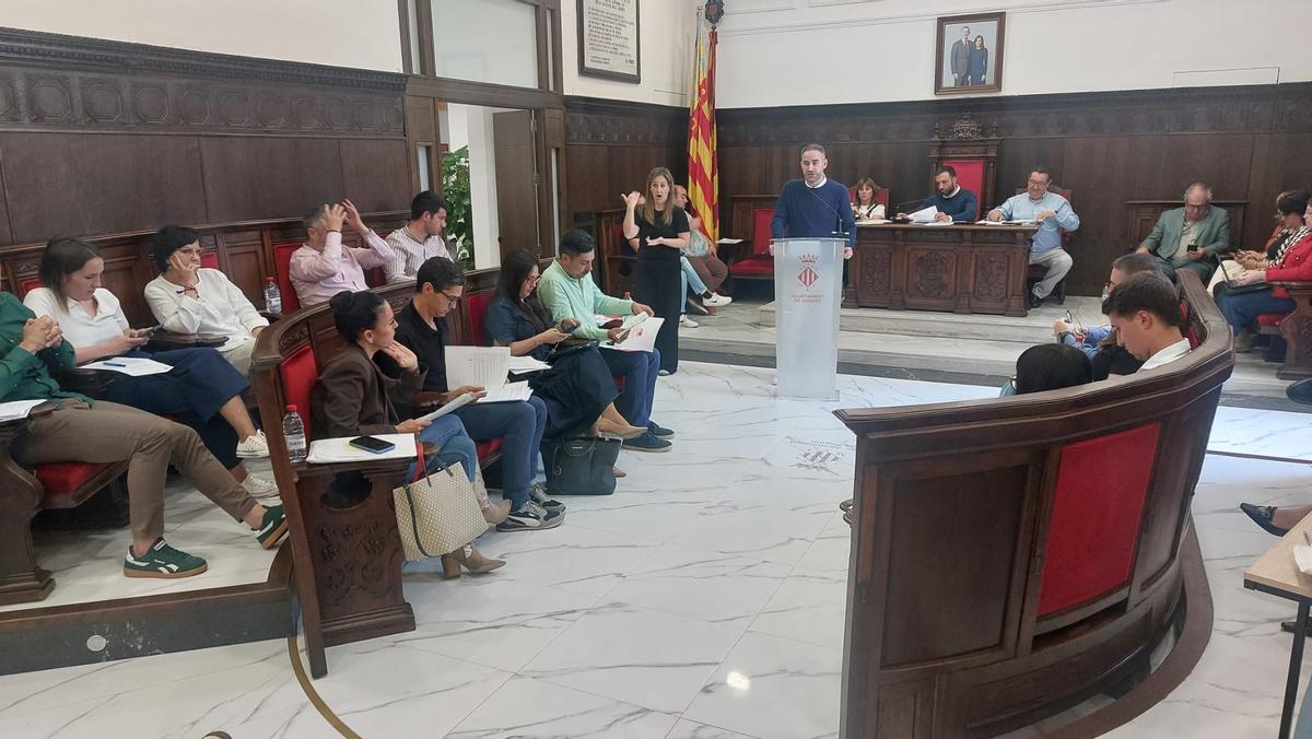 JAvier Raro durante una de sus intervenciones en el pleno.