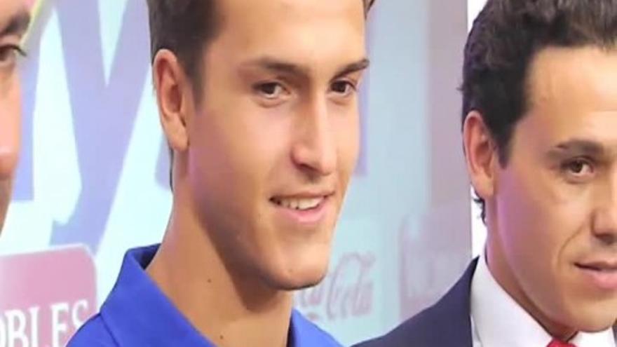 El Sevilla presenta a Denis Suárez