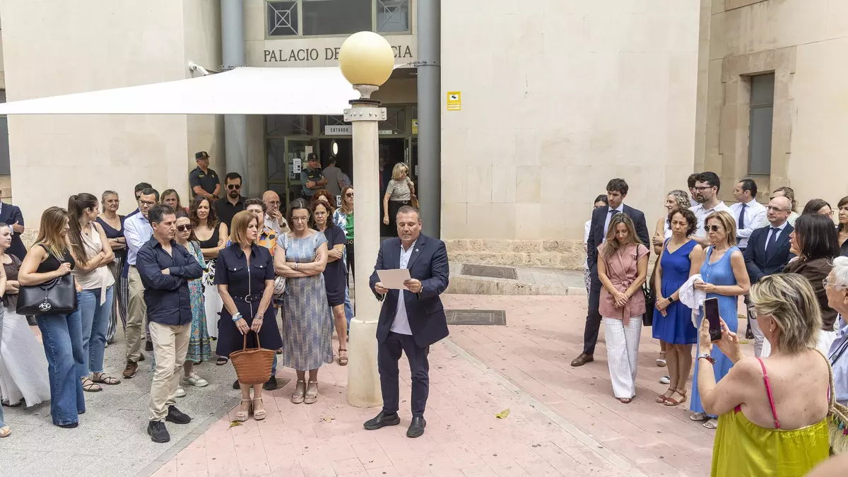 El Gobierno ordena a los letrados judiciales que le digan quién hace huelga mientras siguen las suspensiones en la provincia