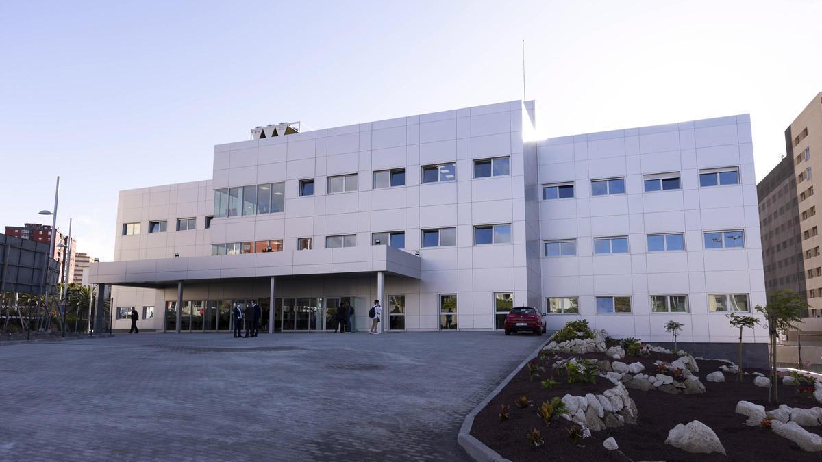 Edificio polivalente de La Candelaria, construido y preparado para el aislamiento de pacientes contagiosos.