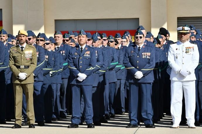 10/12/2019 TELDE.  El Mando Aéreo de Canarias celebra la festividad de Nuestra Señoara del Loreto, Patrona del Ejército del Aire, con imposición de condecoraciones, homenaje alos Caídos y Desfile.  Fotógrafa: YAIZA SOCORRO.  | 10/12/2019 | Fotógrafo: Yaiza Socorro