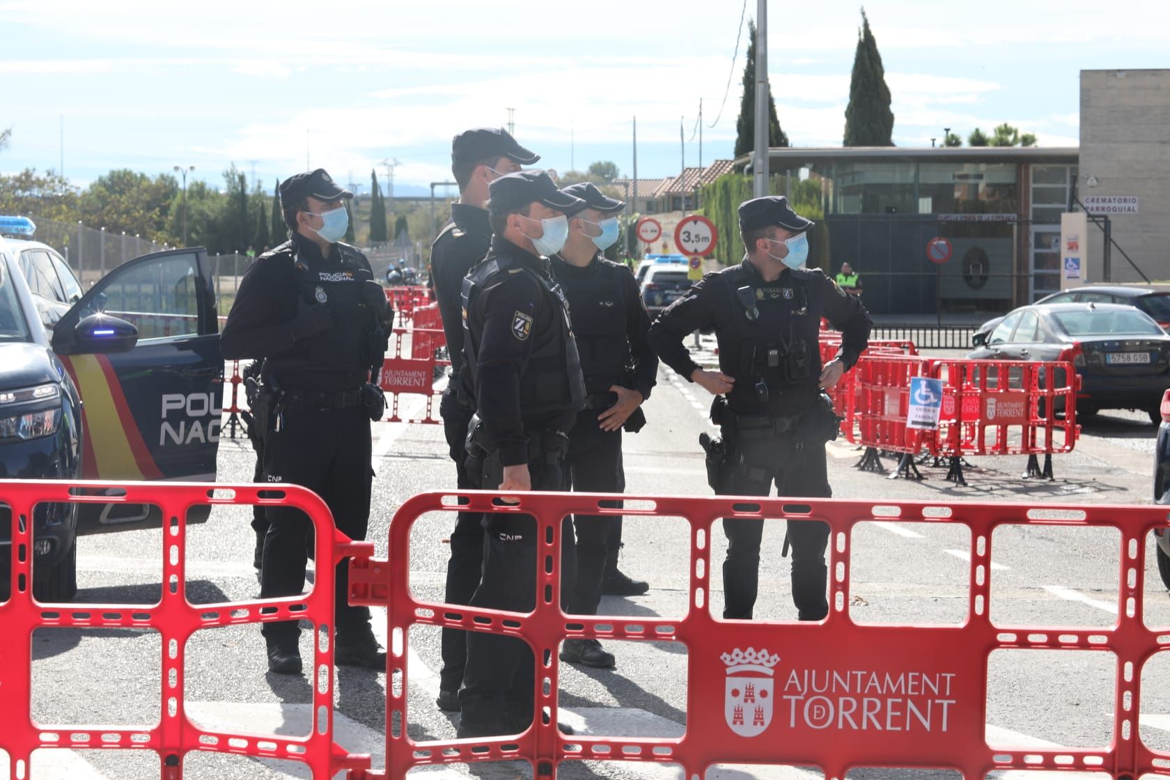 Conmoción en el cementerio de Torrent por la muerte de dos personas en un tiroteo