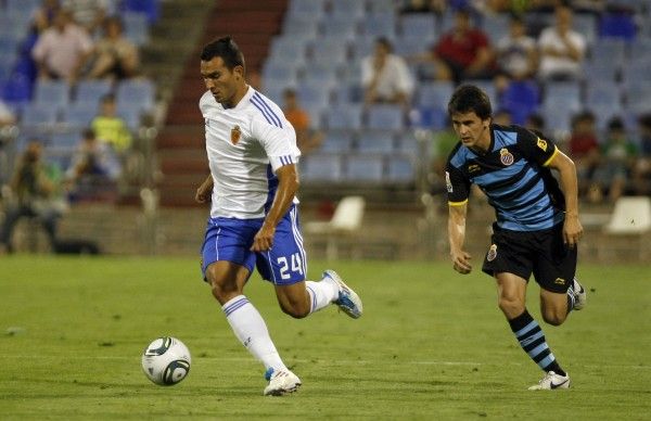 El Real Zaragoza logra el trofeo 'Carlos Lapetra' en la tanda de penaltis