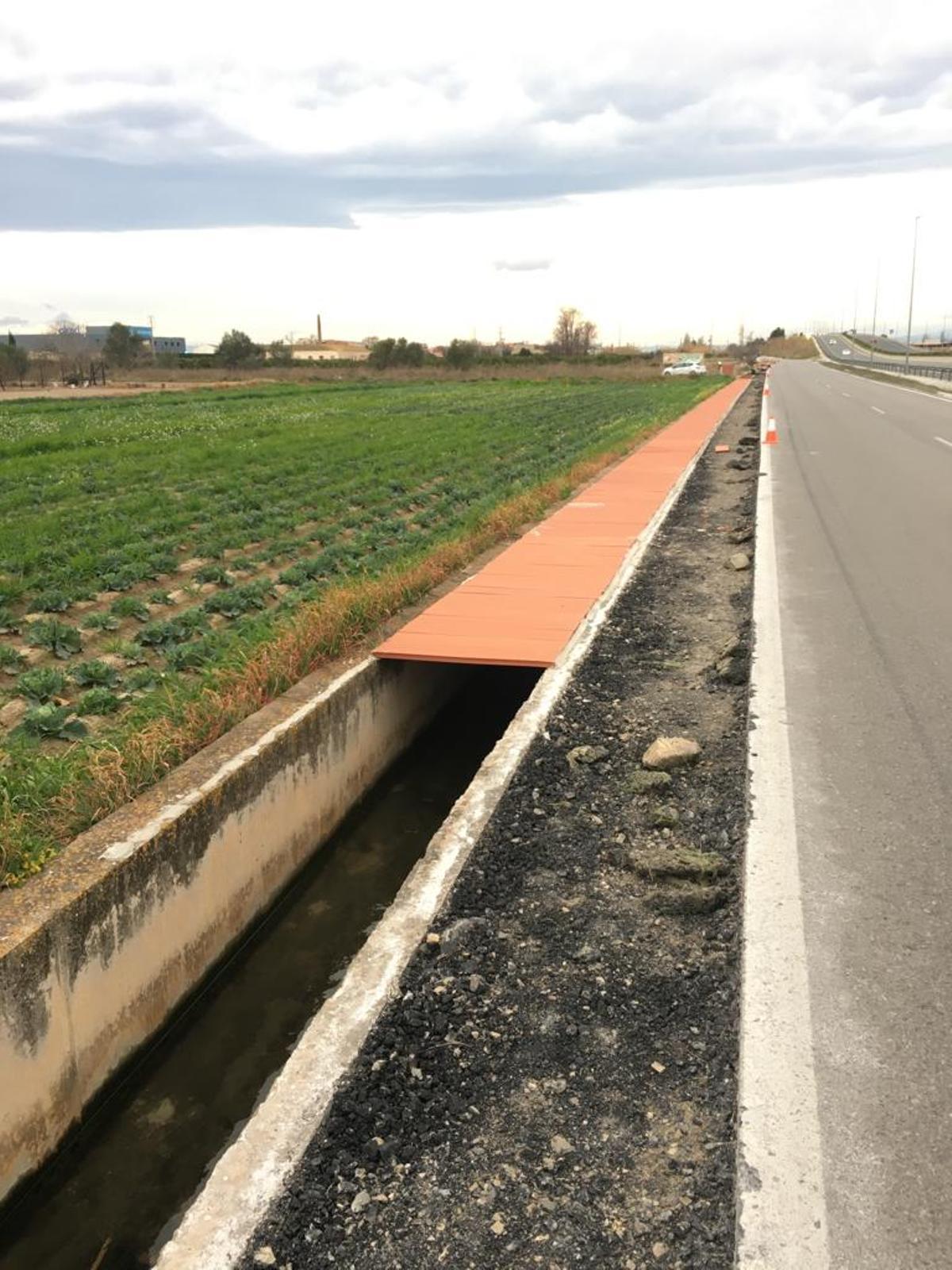 Compromis denuncia que se está tapiando la acequia en Massalfassar.