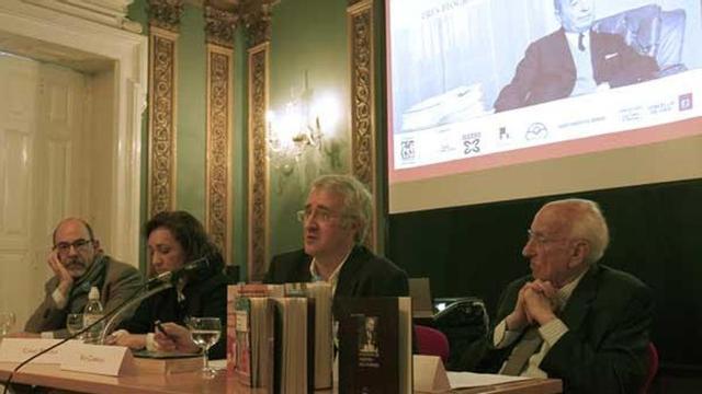 Miguel A. Seixas, Charo Portela, Xan Carballa y Alfonso Zulueta (presidente de la Penzol). // Ricardo Grobas