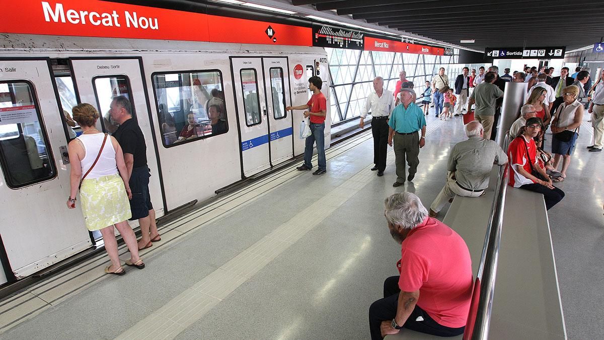 Un jurado declara culpables de asesinato a dos hombres que apuñalaron a otro en el metro de Barcelona