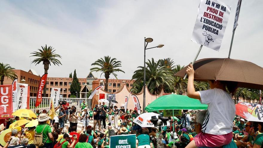 Las demandas de los docentes entran con 500 millones en las enmiendas a los presupuestos