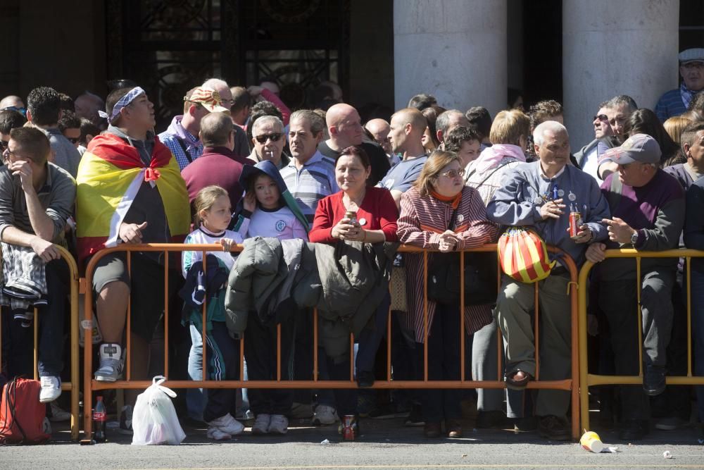 Búscate en la mascletà del 11 de marzo