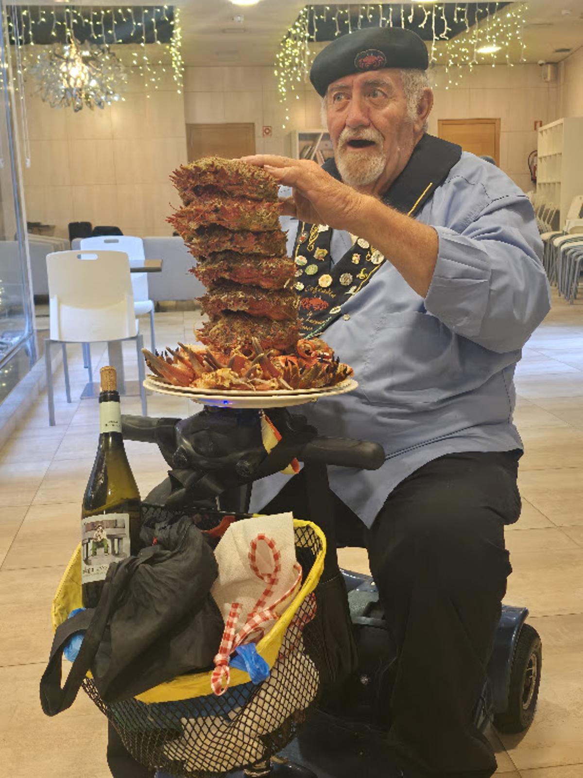 Un cofrade asturiano asistente al almuerzo.