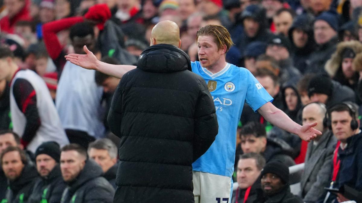 Kevin De Bruyne no entendió la decisión de Pep Guardiola de sustituirlo en la segunda mitad en Anfield