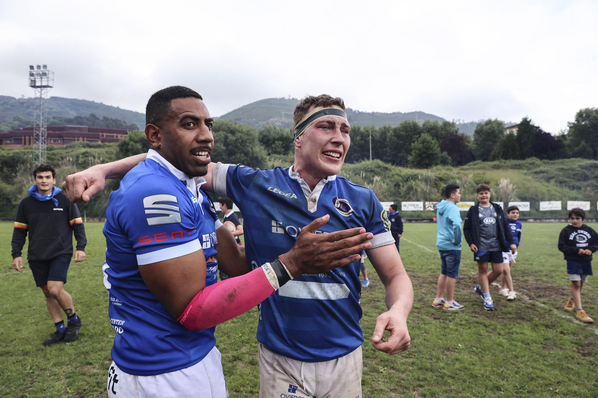 Fiesta del Real Oviedo Rugby tras ascender a División de Honor B