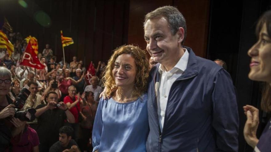 Zapatero responde a los elogios de Iglesias: &quot;Yo me debo al PSOE&quot;