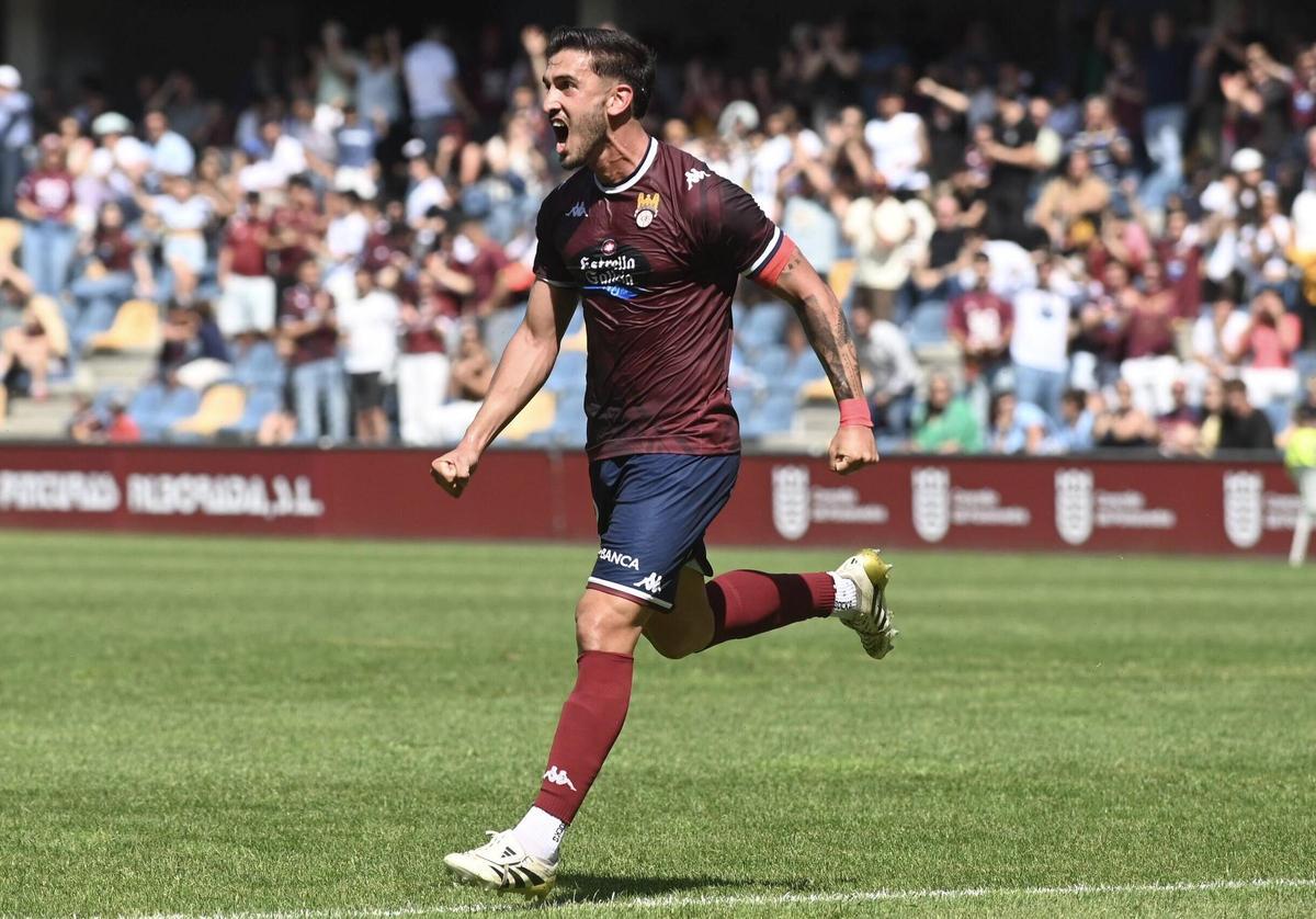 Facundo Ballardo celebrando su gol ante el Celta Fortuna.